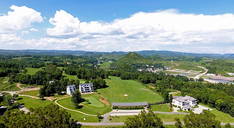 義龍山地旅游運(yùn)動(dòng)休閑博覽園
